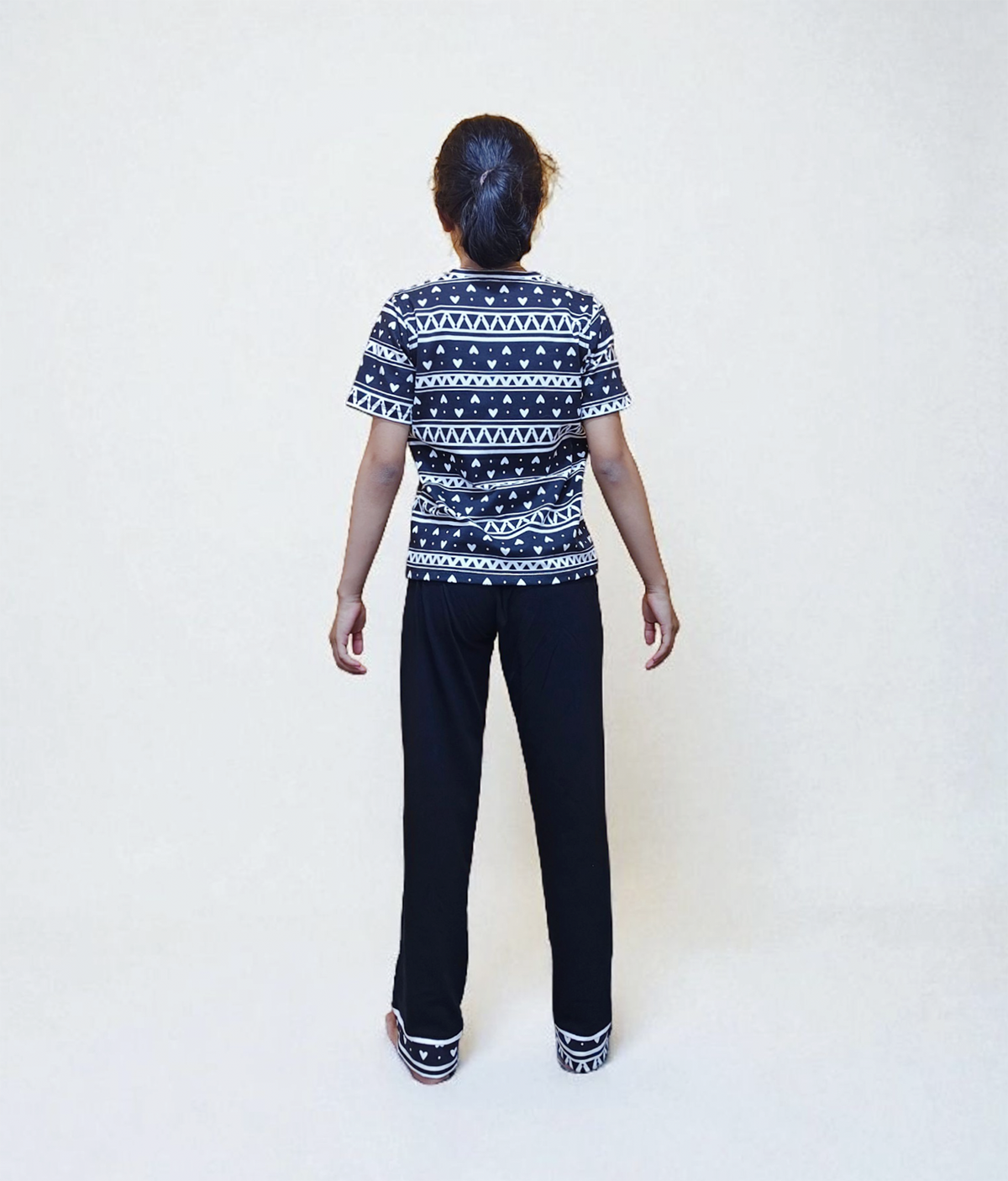 Big Kids V-Neck Tee : K038