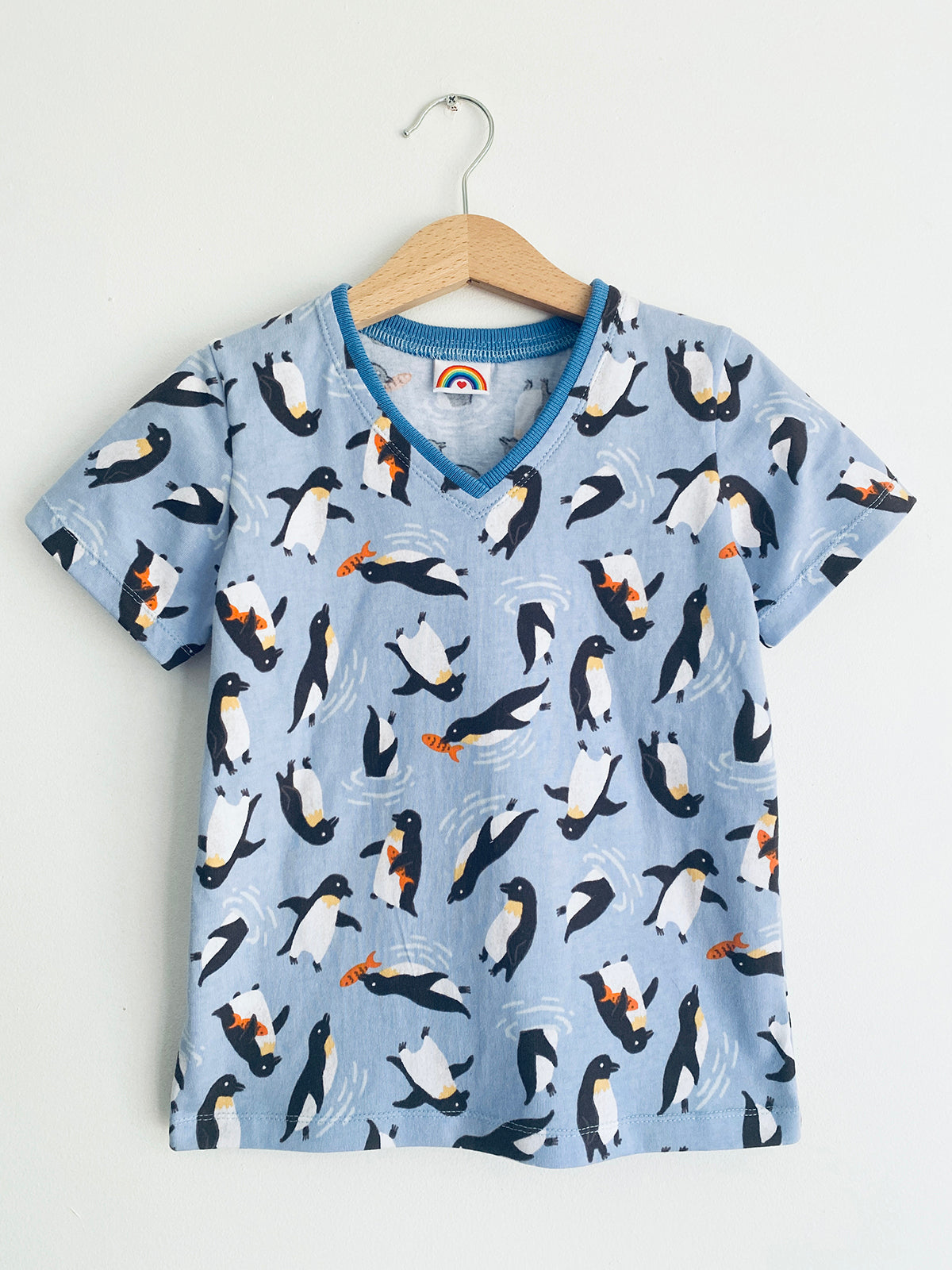 Little Kids V-Neck Tee : 160