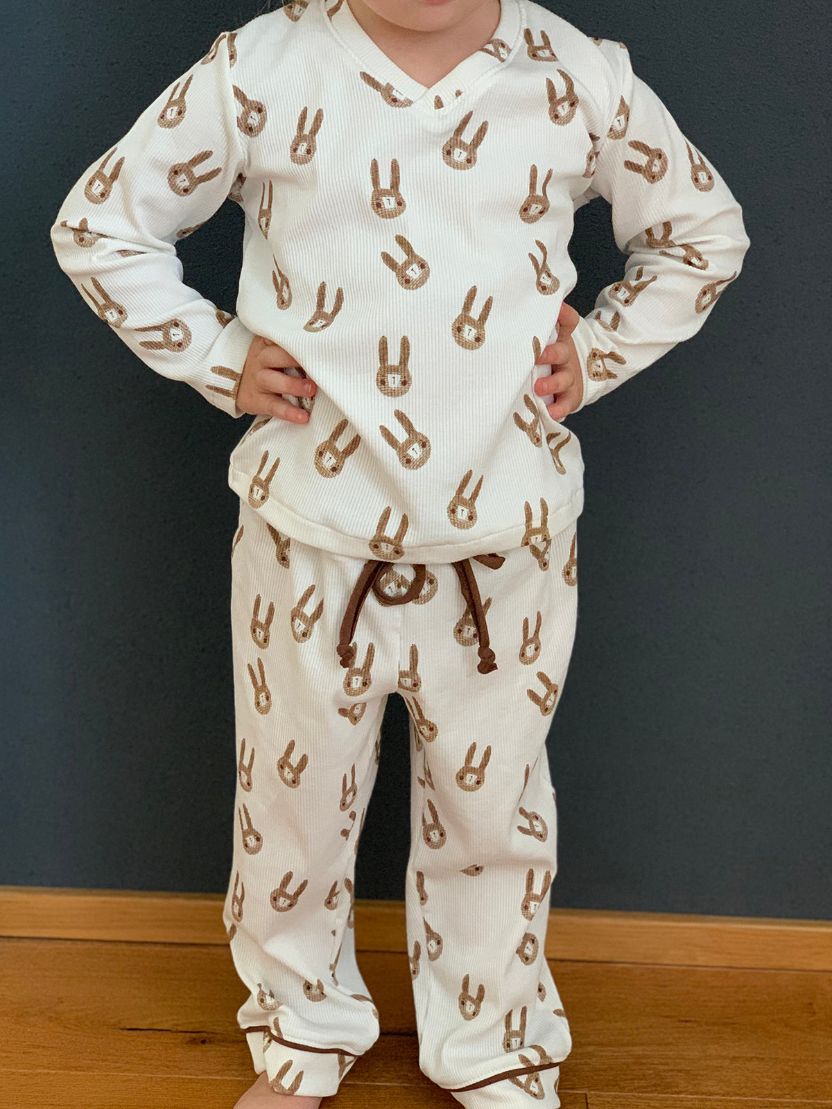 Little Kids V-Neck Tee : 160