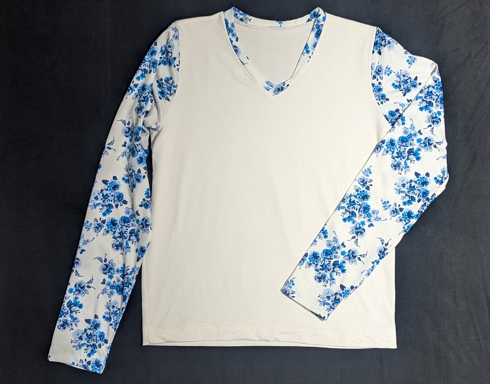 Big Kids V-Neck Tee : K038