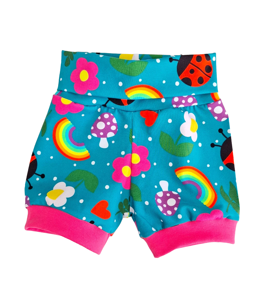 cuff shorts : 23