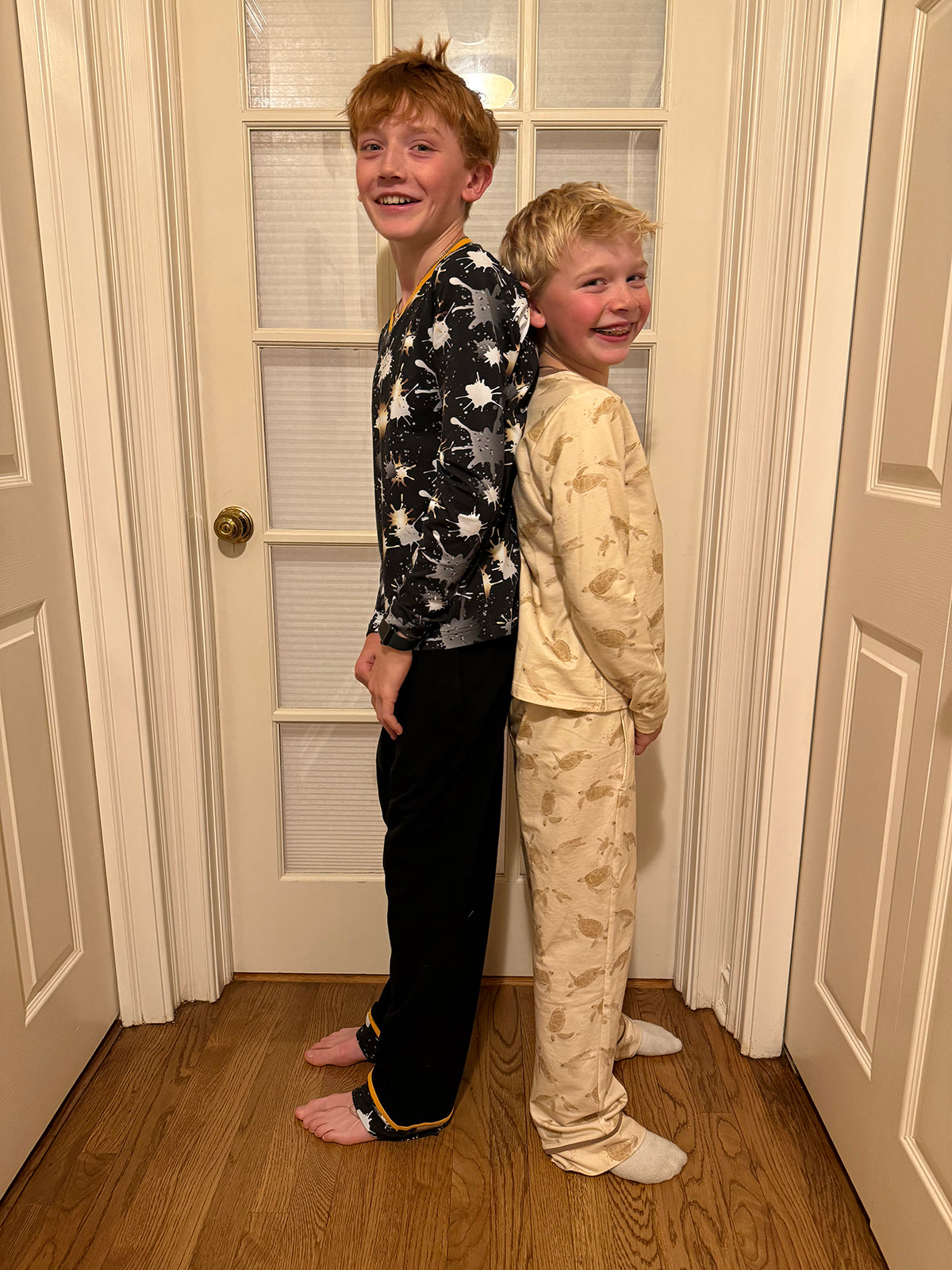 Big Kids V-Neck Tee : K038