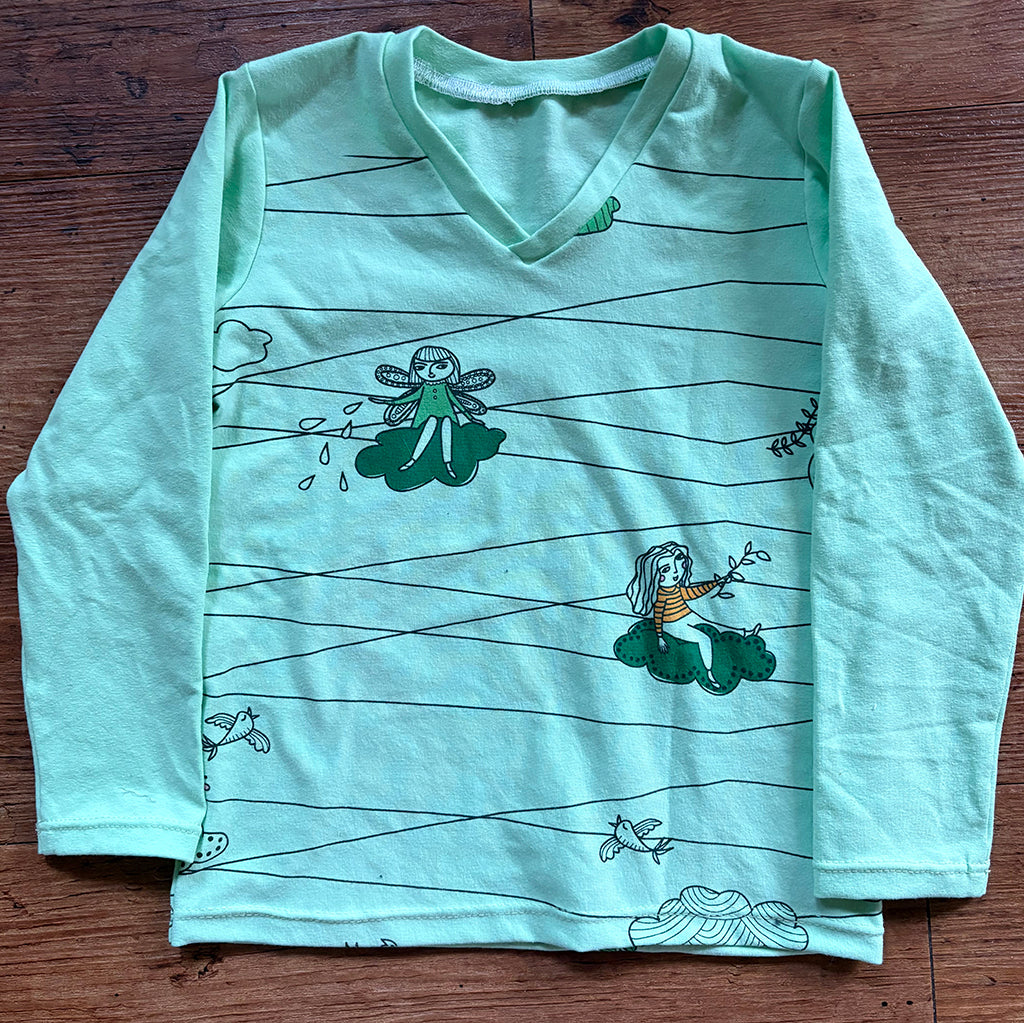 Little Kids V-Neck Tee : 160