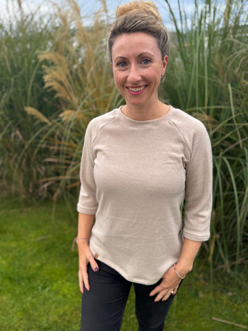 Grown Up Raglan Tee GU04