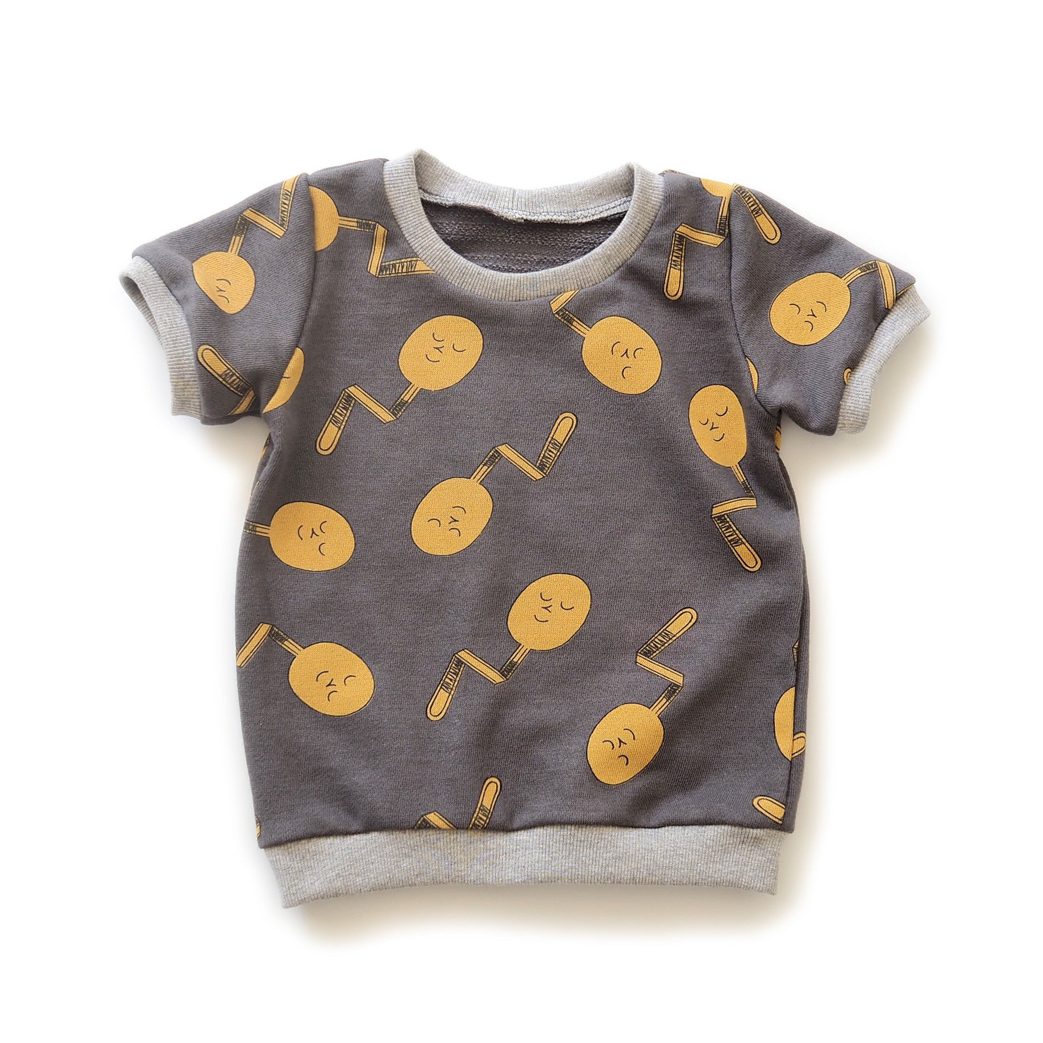 Free t-shirt sewing pattern - Brindille & Twig